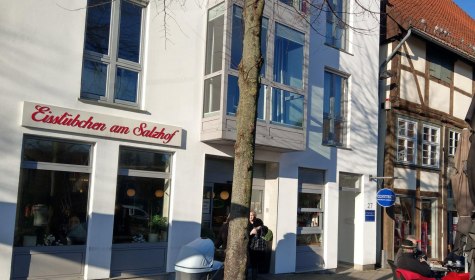 Eisstübchen am Salzhof quer, © Stadt Bad Salzuflen / Oliver Siekmann