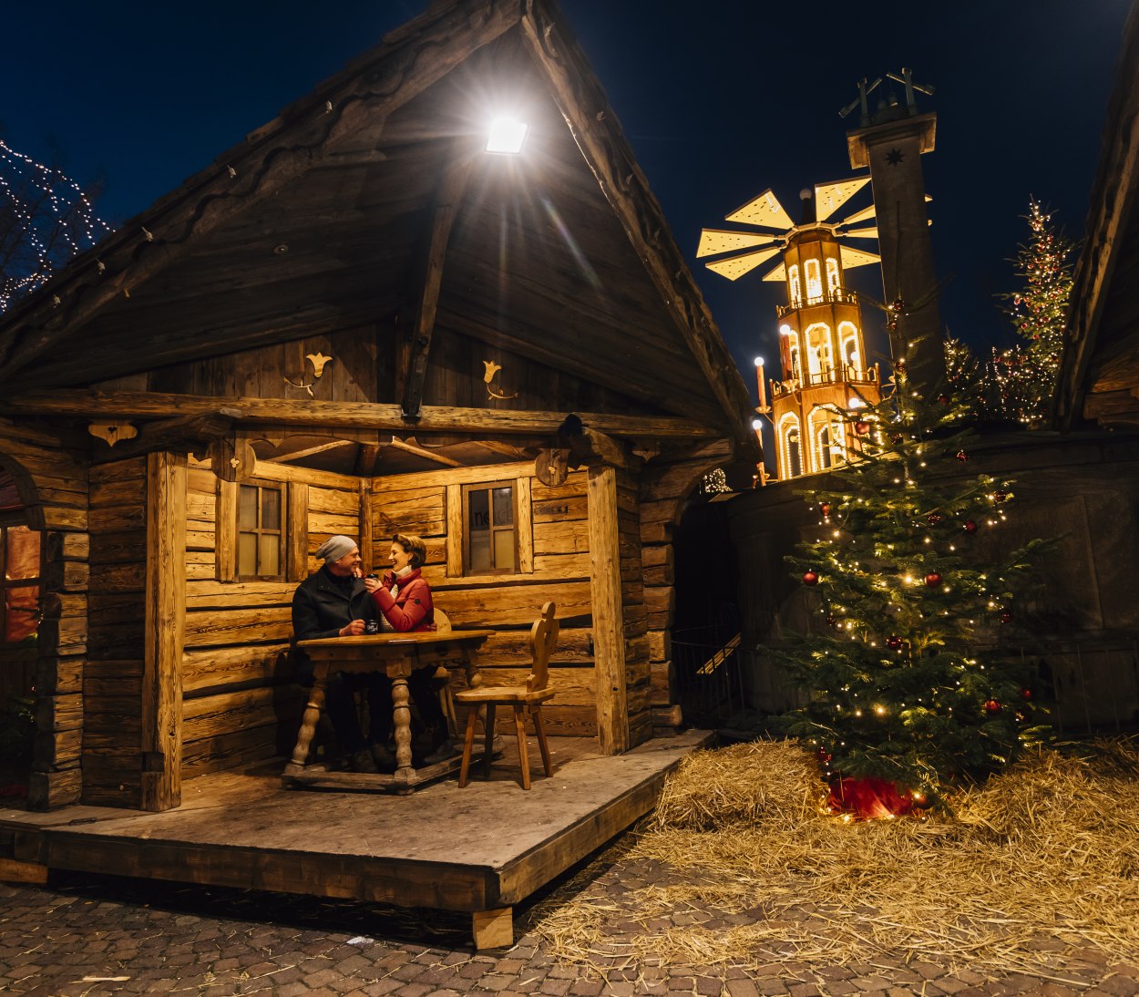 Gemütlichkeit in Holzblockhütten am Weihnachtstraum, © Stadt Bad Salzzuflen/M. Adamski