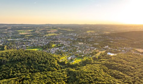 Drohnenaufnahme Ortseingang Richtung Wüsten/Waldemeine, © Stadt Bad Salzuflen / Teutoburger Wald / D. Ketz Drohnenaufnahme Ortseingang Richtung Wüsten/Waldemeine, © Stadt Bad Salzuflen / Teutoburger Wald / D. Ketz