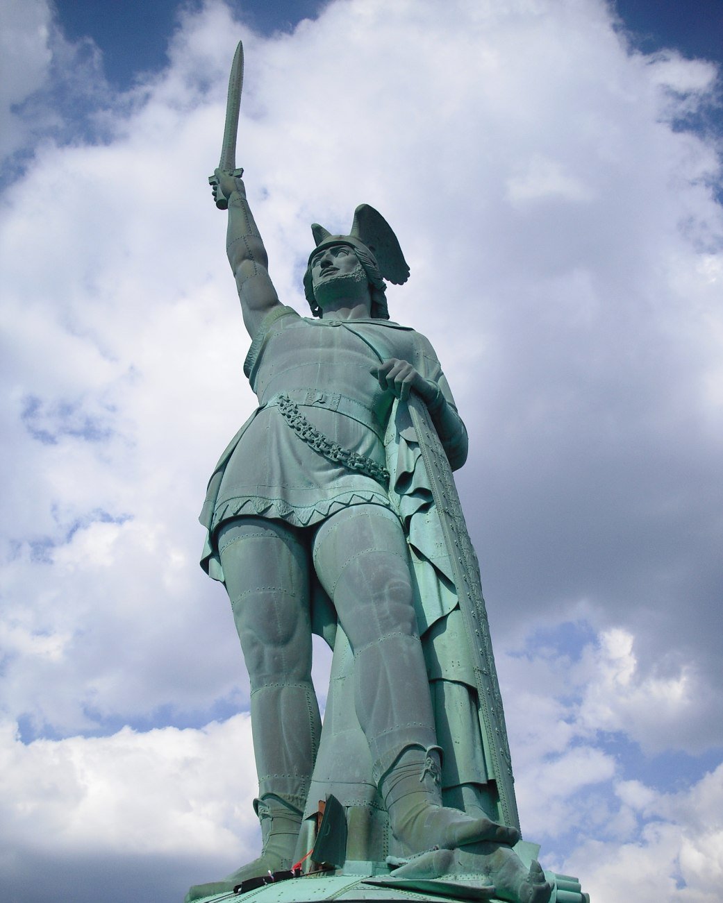 Hermannsdenkmal, Statue, Himmel, Schwert, grau, Detmold, © Staatsbad Salzuflen GmbH / S. Nottmeier Hermannsdenkmal, Statue, Himmel, Schwert, grau, Detmold, © Staatsbad Salzuflen GmbH / S. Nottmeier