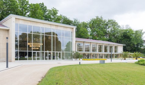 Wandelhalle in der Außenansicht., © Staatsbad Salzuflen GmbH / D. Neuschäfer-Rube